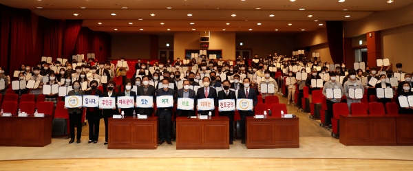 지역 미래 인재 양성을 위한 장학생 선발 (사진제공 = 진도군)