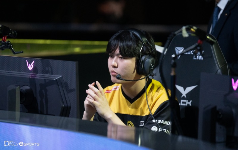 '엔비' 이명준 아펠리오스 활약으로 2세트 따낸 리브 샌박