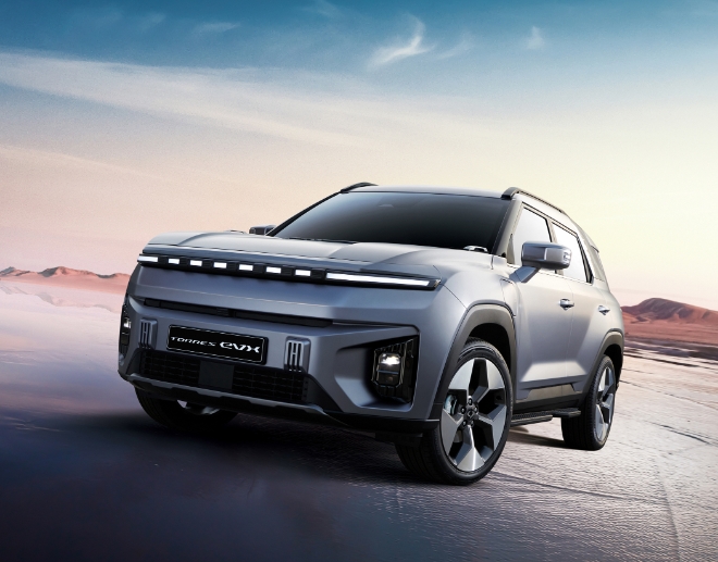 4년 만에 서울모빌리티쇼에 복귀한 쌍용자동차는 정통 전기 SUV 모델 토레스 EVX를 세계 최초로 공개할 계획이다. 사진은 쌍용자동차의 전기 SUV 모델 토레스 EVX의 모습. (사진 = 쌍용자동차 제공)