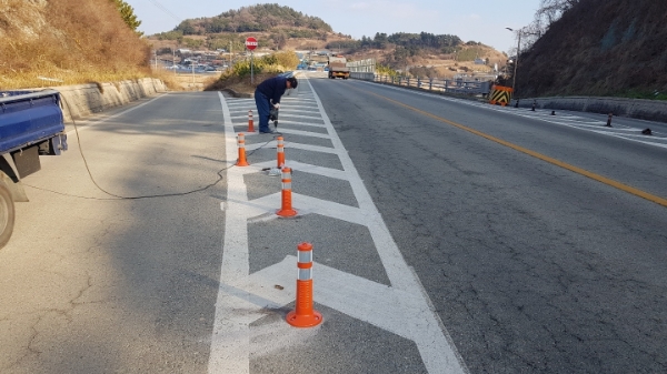 대규모 행사 및 축제 앞두고 국도변 환경 정비 실시 (사진제공 = 완도군)