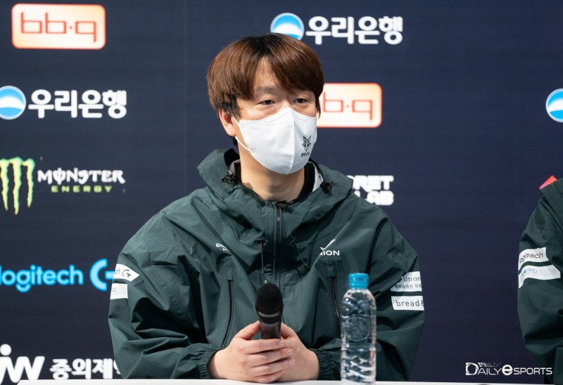 브리온 최우범 감독  "고개 숙이고 울고 좌절하지 말자"