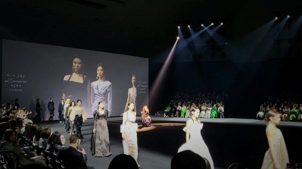 ‘2023 F/W 서울패션위크’ 지춘희 디자이너의 ‘미스지 컬렉션(Miss Gee Collection)‘ (사진제공=센트온)