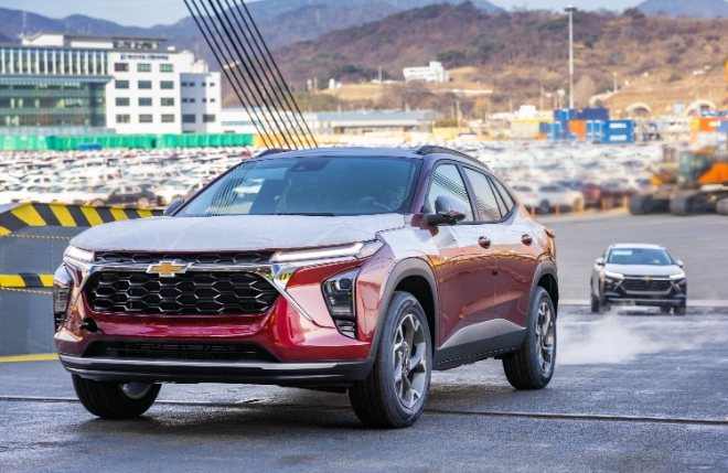 선적 중인 쉐보레 트랙스 크로스오버의 모습. (사진 = 한국GM 제공)