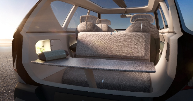 기아는 지난 20일(현지시간) 중국 상해 E-스포츠 문화센터에서 열린 ‘기아 EV 데이’에서 준중형 전동화 SUV인 ‘콘셉트 EV5’를 처음으로 공개했다고 밝혔다. 사진은 기아 ‘콘셉트 EV5’의 내부모습. (사진 = 기아 제공)