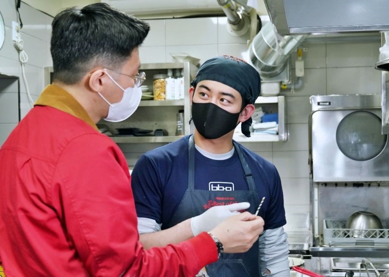 BBQ, 슈퍼바이저 명칭도 바꾼다... '수평적 의사소통 문화'