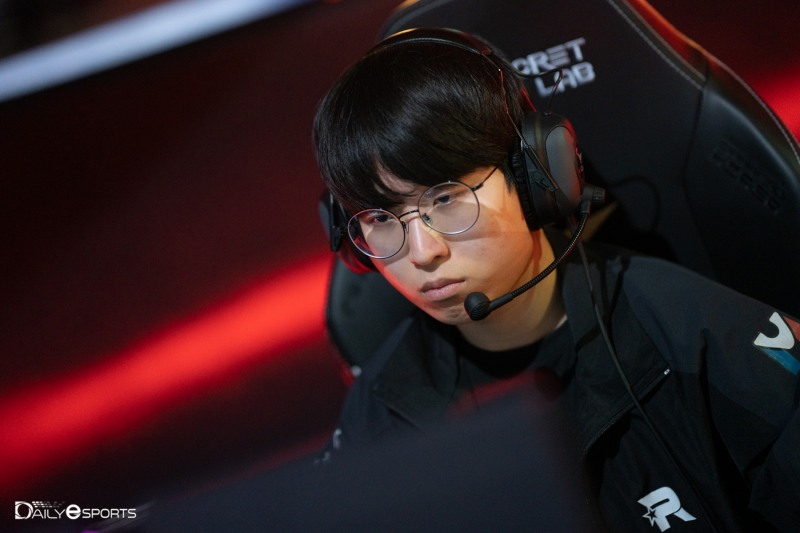 '멈출 수 없는' kt 롤스터, 말파이트 꺼내며 1세트 선취