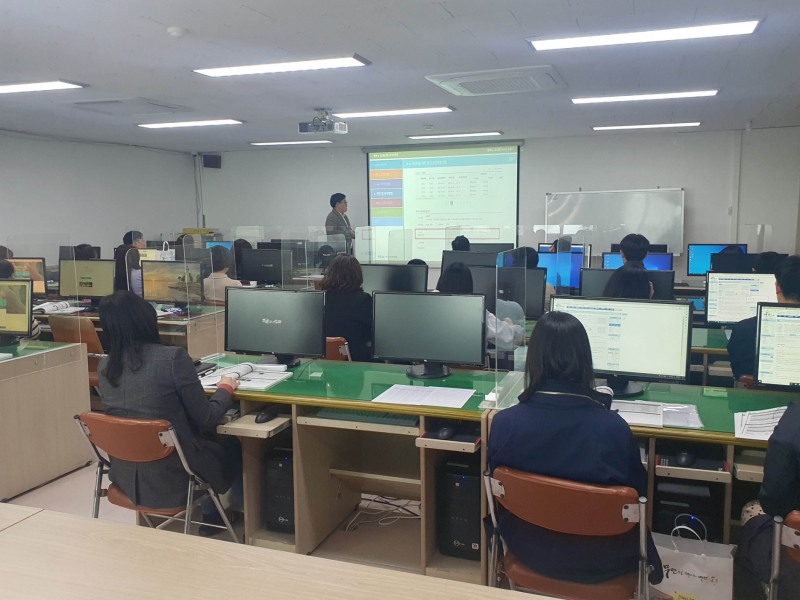 청백-e 시스템 교육 (사진제공 = 무안군)