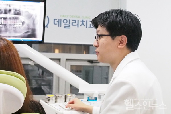 데일리치과이찬희대표원장(치과보존과전문의)