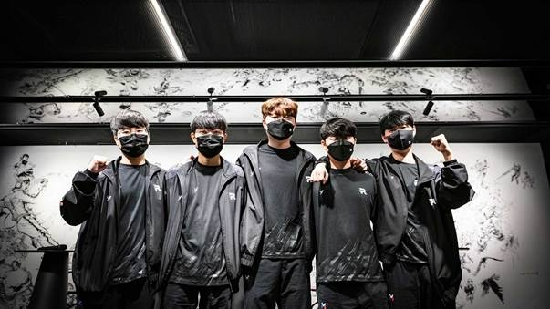 기사회생한 kt 롤스터, 결승 두고 젠지와 맞붙어