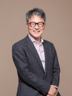 HL그룹은 HL홀딩스㈜ 지주 부문 이철영 부사장을 사장으로 승진 발령하고 ㈜제이제이한라 대표이사(CEO)에 임명했다고 3일 밝혔다. 사진은 이철영 HL홀딩스㈜ 지주 부문 사장. (사진 = HL그룹 제공)