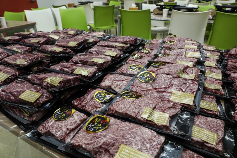 키움히어로즈, 시즌 첫 원정 3연전 앞두고 한우 보양식으로 체력 충전