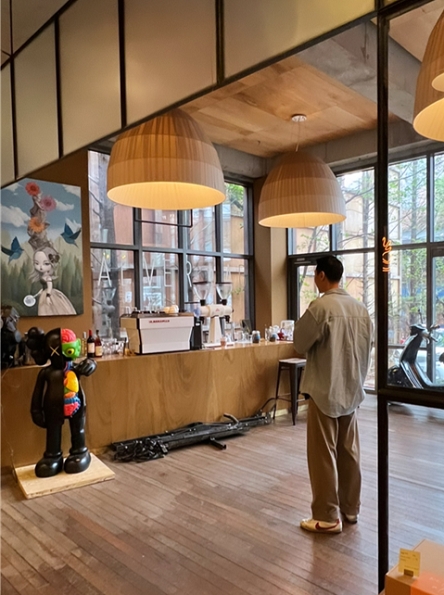 PlanetB70프로젝트 B70작가 신작 ‘욕망과 절망의 탑’, 카페 알베르서 전시