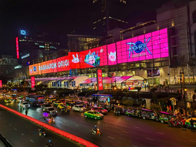 그라비티 라그나로크 오리진 태국 Central World 대형 전광판 이미지 / 사진 제공 = 그라비티