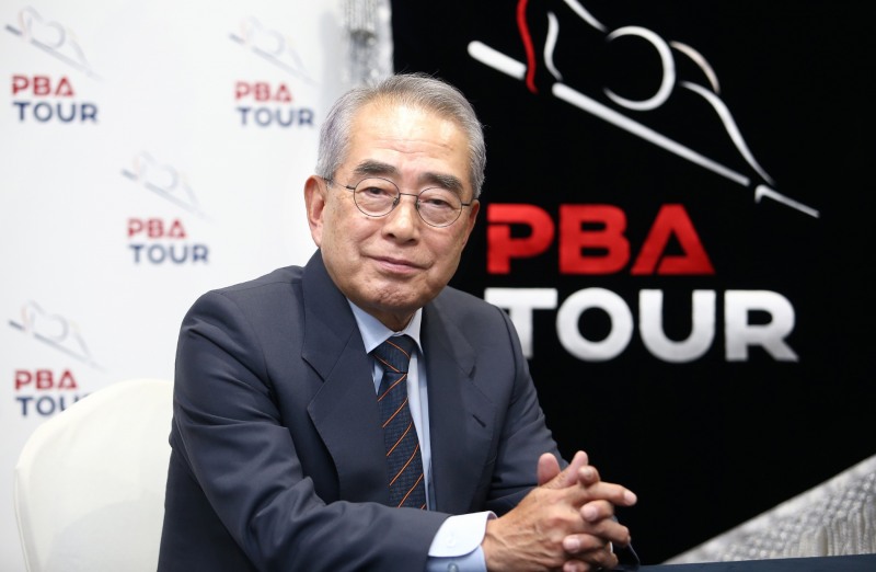 제15회 소강체육대상의 최고 영예인 대상 수상자인 김영수 프로당구연맹 총재