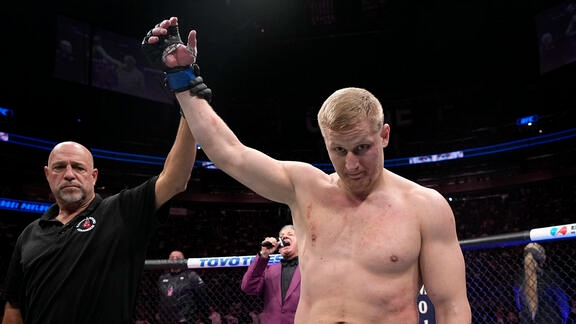 6연속 1회 KO 행진을 한 파블로비치(사진=UFC)