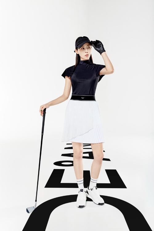 와이드앵글, 강다나 프로와 함께한 여름 화보 공개