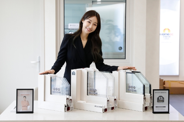 '홈씨씨 윈도우'의 다양한 샘플 / 제공:KCC글라스