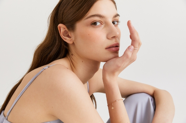 디네치, 인천국제공항 현대백화점 면세점 오픈