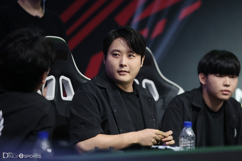 김승섭은 팀에서 구단주, 감독, 마케팅, 선수 등 다양한 역할을 소화하면서 후배들을 위해 힘쓰고 있다.