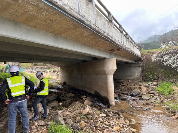 양평 망미1교 점검 모습. / 사진 = 경기도뉴스포털