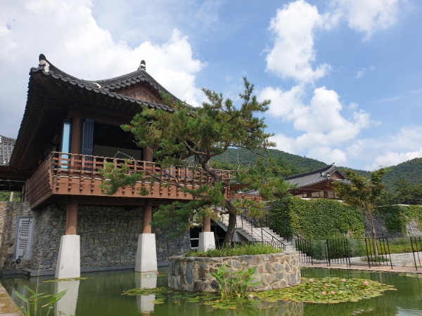 땅끝순례문학관 전망대 겸 북카페 (사진제공 = 해남군)