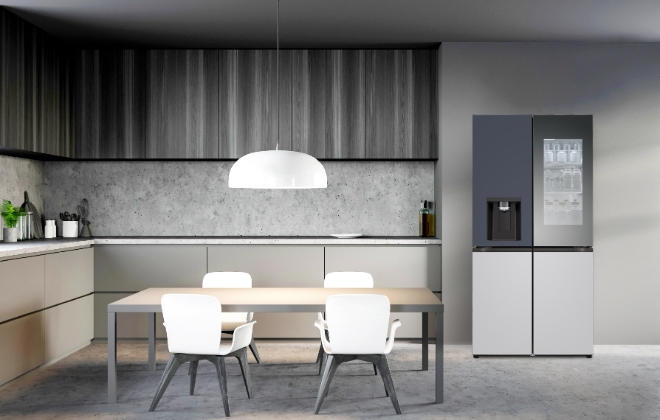 LG전자는 냉장고 도어를 틈새가 없도록 부드럽게 닫아주는 ‘오토 클로징’ 기능을 탑재한 디오스 오브제컬렉션 냉장고 신제품 27종을 18일부터 순차 출시한다고 밝혔다. (사진 = LG전자 제공)