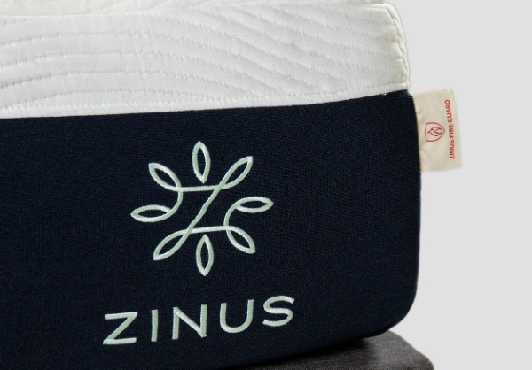 지누스의 난연 기술 '지누스 파이어 가드'가 적용된 난연 매트리스 '지누스 에어 시리즈' 제품 / 이미지=지누스 제공