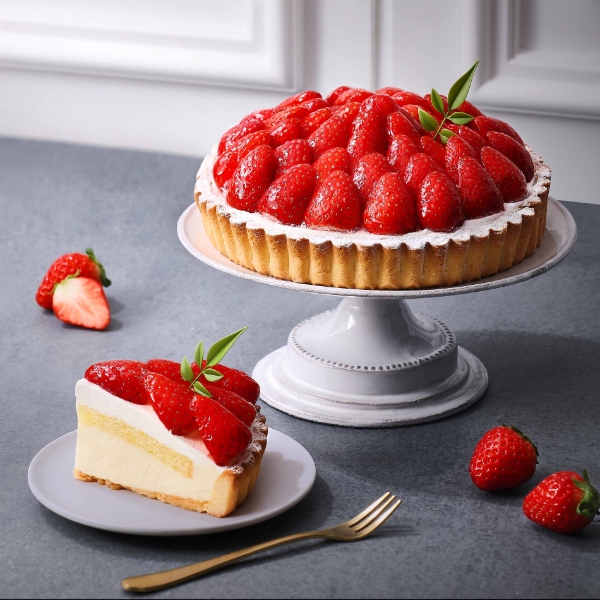 ‘생딸기 레어치즈 타르트’