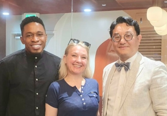 리빙스톤 기니 수출법인장 프랭크 누메뎀, 기니 광산 투자자 아스리 쿠트르, 리빙스톤 이상혁 대표(왼쪽부터)