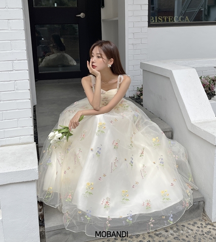 여성복브랜드 모반디, 웨딩시즌 맞아 ‘더 모반디 컬렉션’ 드레스 런칭