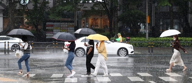 [날씨] 인천, 하루종일 흐리고 최대 20㎜ 비…낮 최고 23도