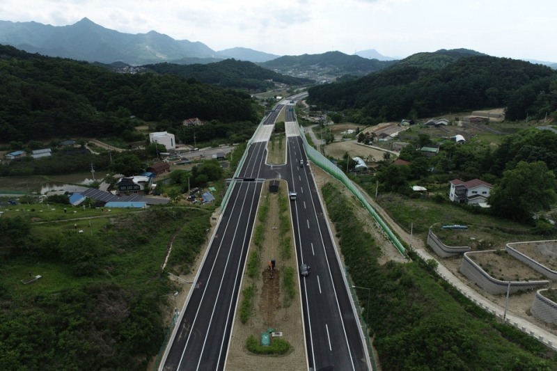 고속국도 제400호 수도권제2순환고속도로 조안IC에서 양평IC까지 12.7km 구간이 31일 오후 개통된다. / 사진=한국도로공사 제공
