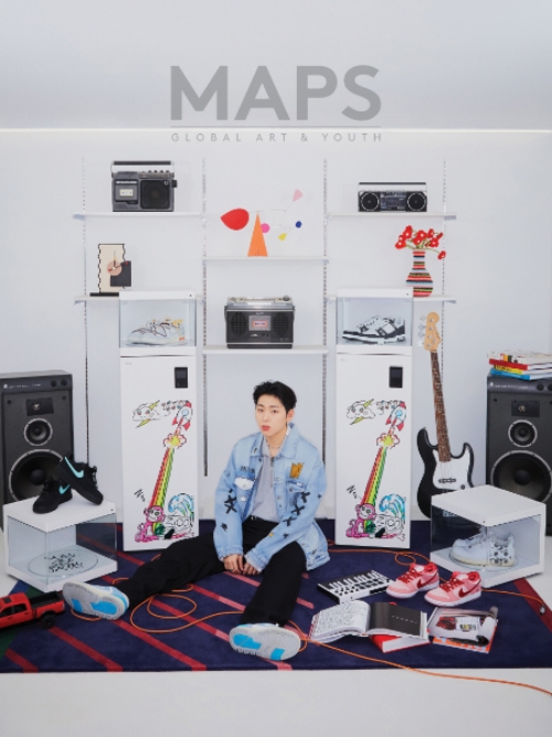 LG전자는 차세대 프리미엄 신발관리 솔루션인 스타일러 슈케이스·슈케어의 저변 확대 위해 인기 가수 지코 등과 협업해 특별한 한정판 마케팅에 나선다고 8일 밝혔다. 사진은 지코가 직접 일러스트를 입힌 스타일러 슈케이스·슈케어 스페셜 에디션. (사진 = LG전자 제공)