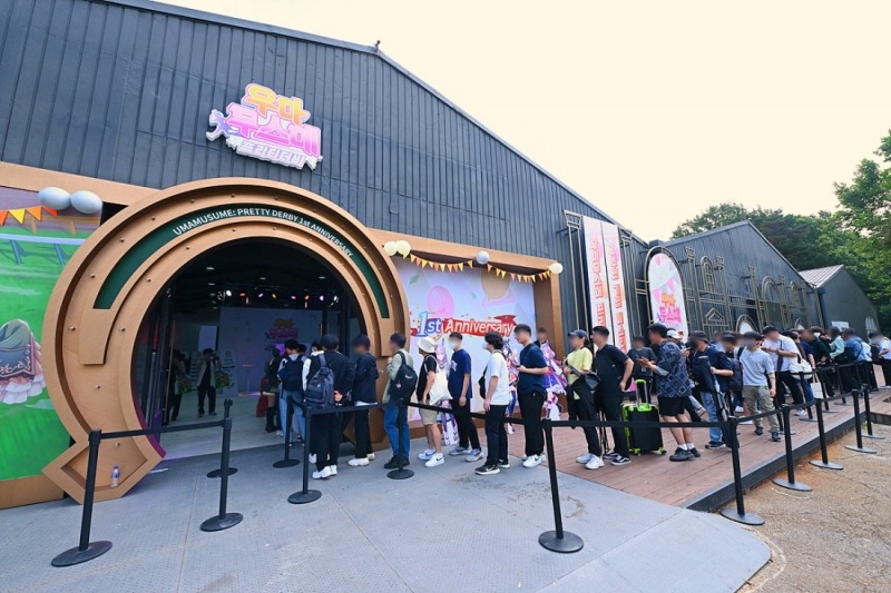 '우마무스메' 1주년 기념 행사, 방문객 2천명 몰려
