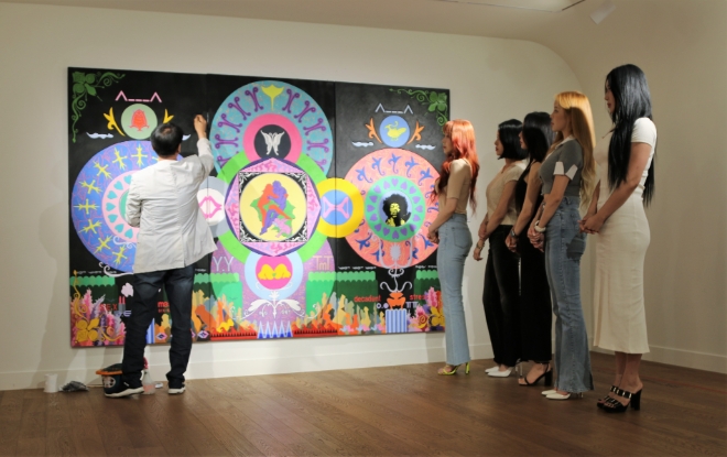 팝아트 작가 엄태림, 걸그룹 레이샤의 신곡 ‘붉은 꽃’ 그림으로 선보여