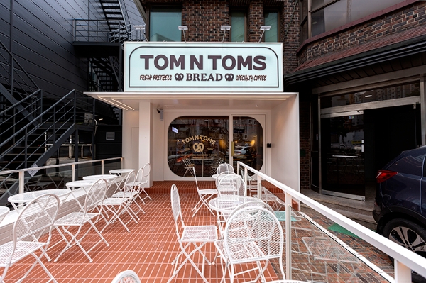 탐앤탐스 브레드 청담점