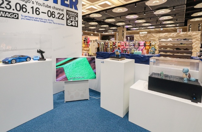 18일 오전, 경기도 성남시 분당구에 위치한 현대백화점 판교점 4층 '사나고' 팝업스토어에 3D펜으로 작업한 다양한 작품들이 전시돼 있다.