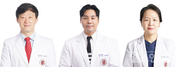 (좌측부터)고려대학교구로병원심장혈관흉부외과김현구,이준희교수,위장관(상부)외과장유진교수