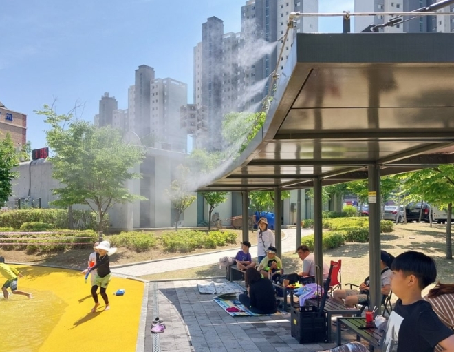 구리시 쿨링포그 / 사진=경기도 제공