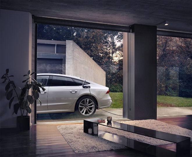 아우디 코리아는 플러그인 하이브리드(PHEV) 모델, ‘더 뉴 아우디 A7 55 TFSI e 콰트로 프리미엄’을 출시하고 오는 7일부터 판매를 시작한다고 4일 밝혔다. 사진은 ‘더 뉴 아우디 A7 55 TFSI e 콰트로 프리미엄’의 모습. (사진 = 아우디 코리아 제공)