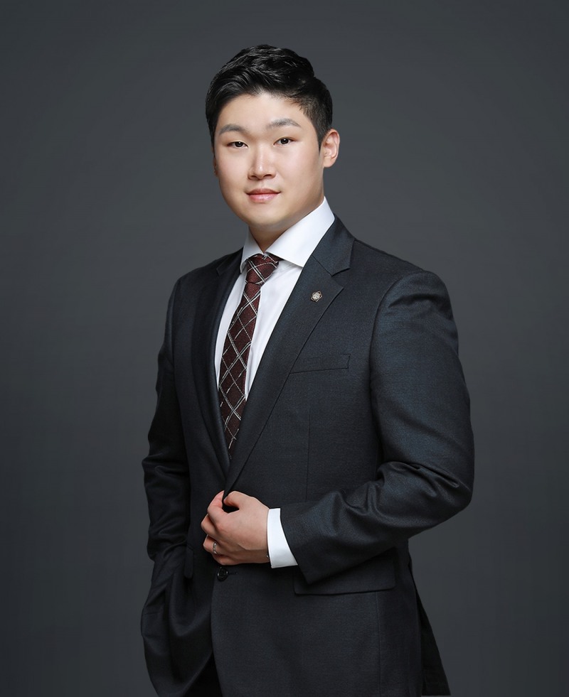 보이스피싱의 공범이 되는 사람들