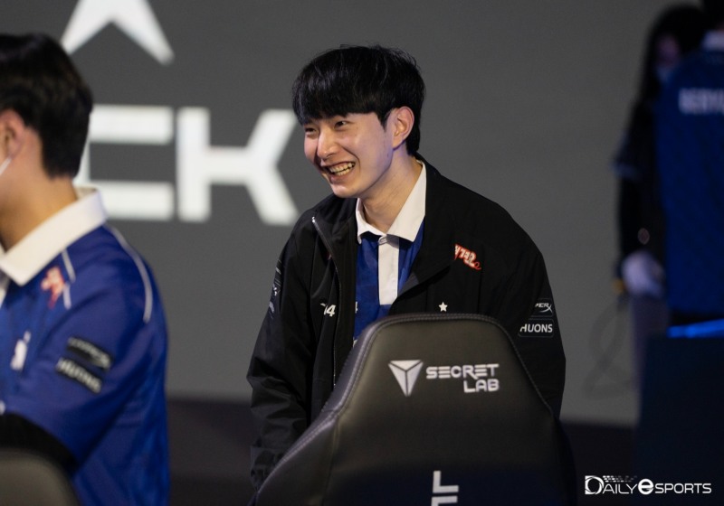 '덕담' 복귀-'당무' 로스터 제외...LCK 2R 로스터 발표