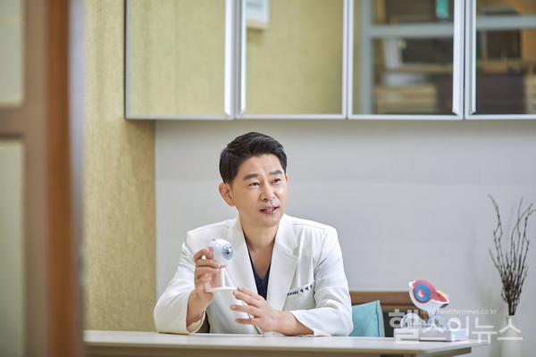 강남서울밝은안과박형직대표원장