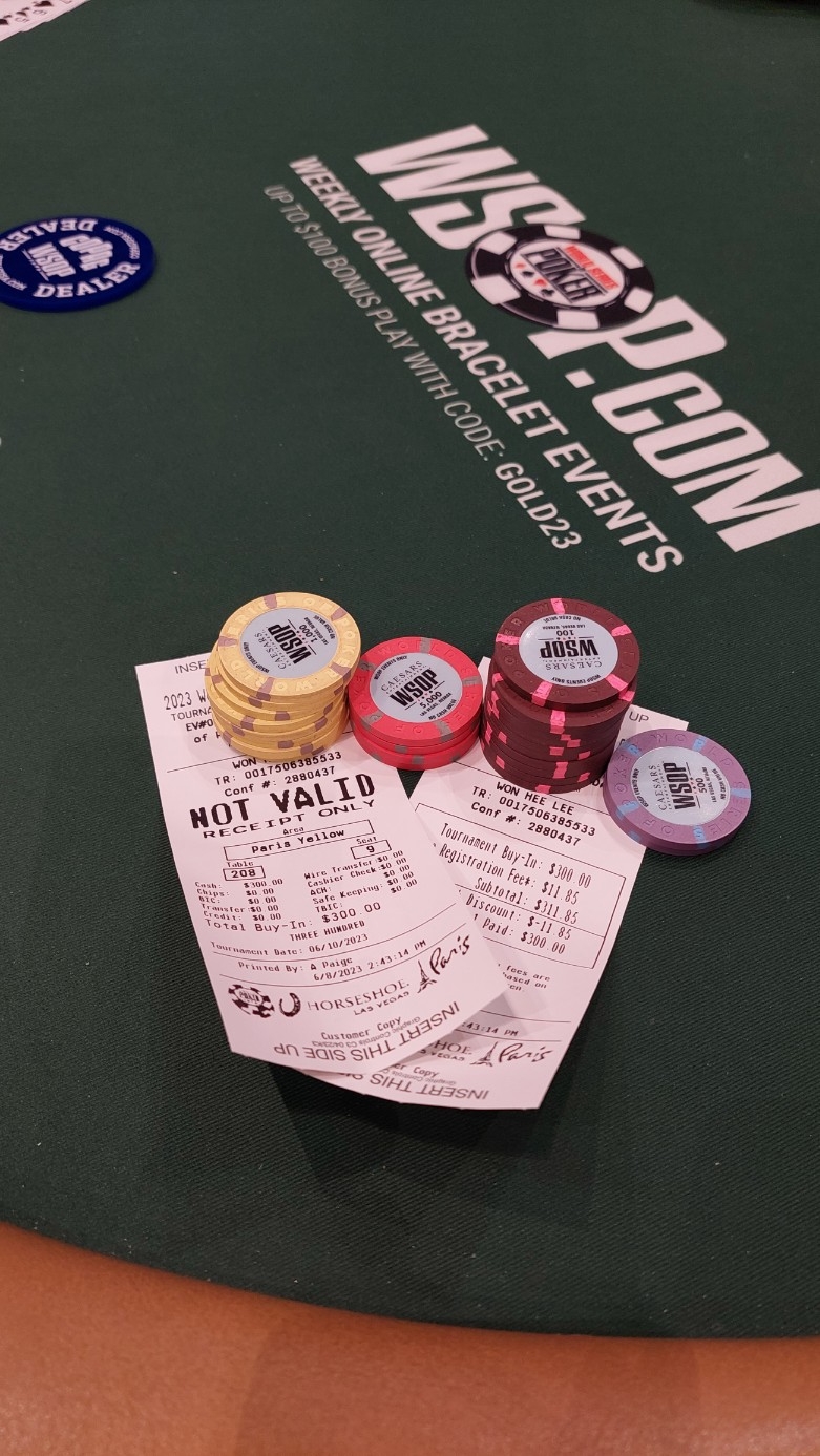 기자의 'WSOP' 데뷔전이었던 '미스터리 바운티' 스타팅 칩은 한 시간도 채 되지 않아 모두 사라졌다.