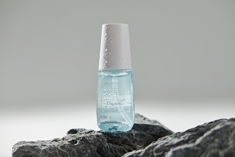 비건어스, 신제품 '비건어스 오션 화이트닝 앰플' 선보여