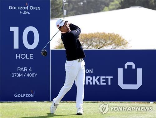 사진: KPGA 코리안투어 대회에서 샷을 날리는 이승민/ KPGA 제공