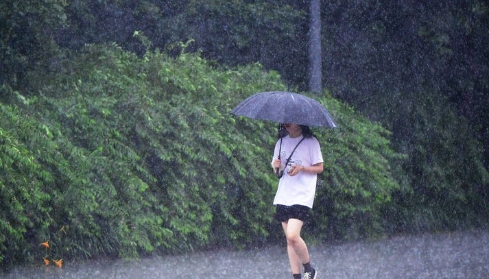 [날씨] 인천, 15일까지 돌풍 동반 강한 비…최대 250㎜