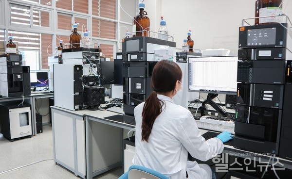 에이치이엠파마제공