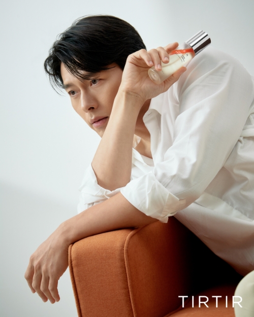 티르티르, 현빈과 함께한 ‘남신 그자체’의 화보 공개