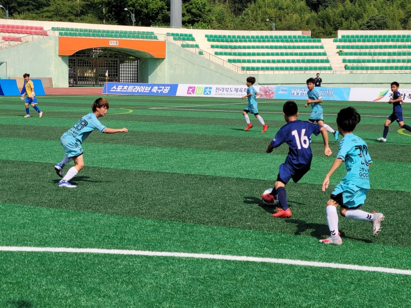 금석배 초등학생 축구대회 / 사진=군산시 제공